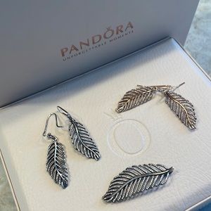 Pandora leaf earrings & Pendant